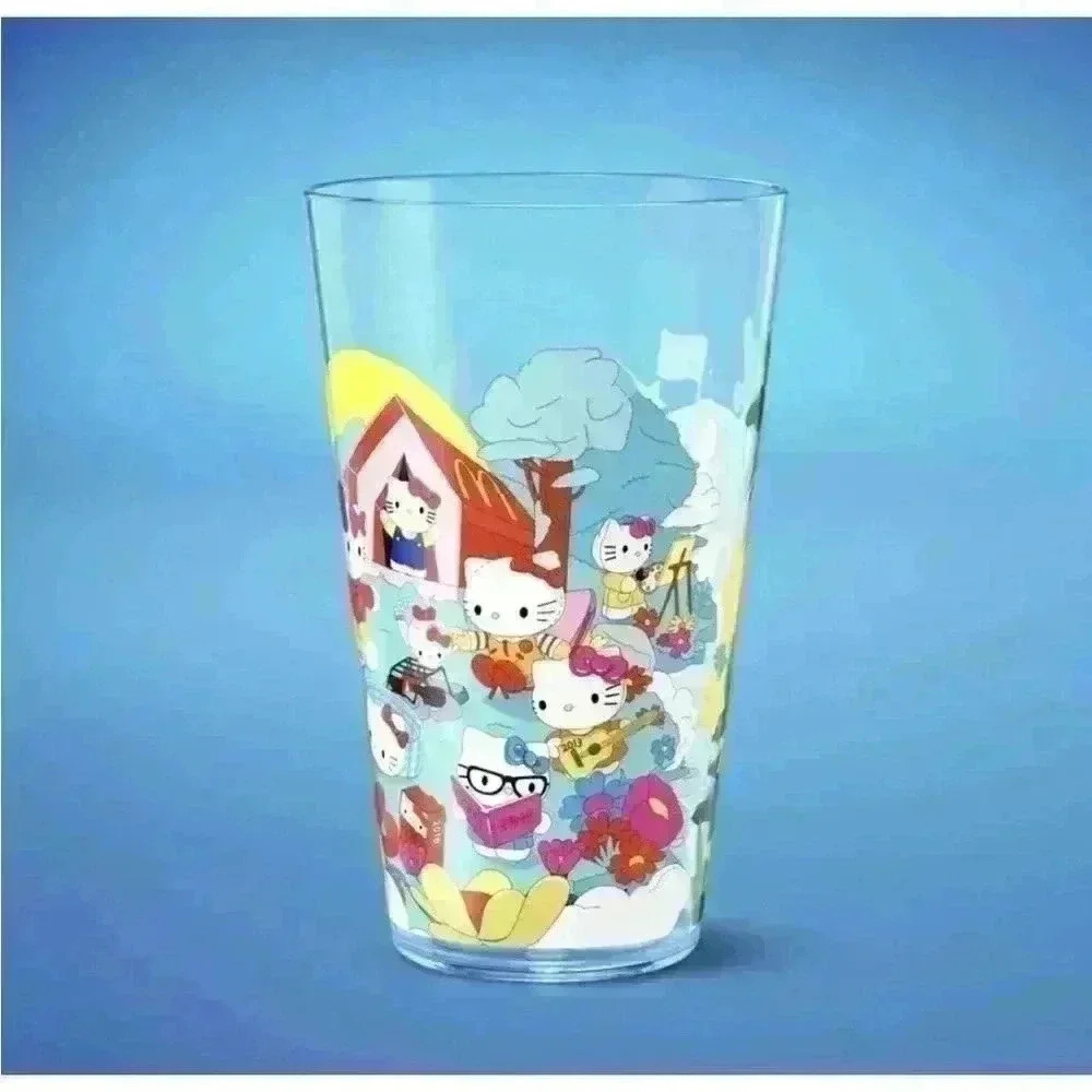 New SNOOPY X HELLO KITTY MCDonalds Collector Cup